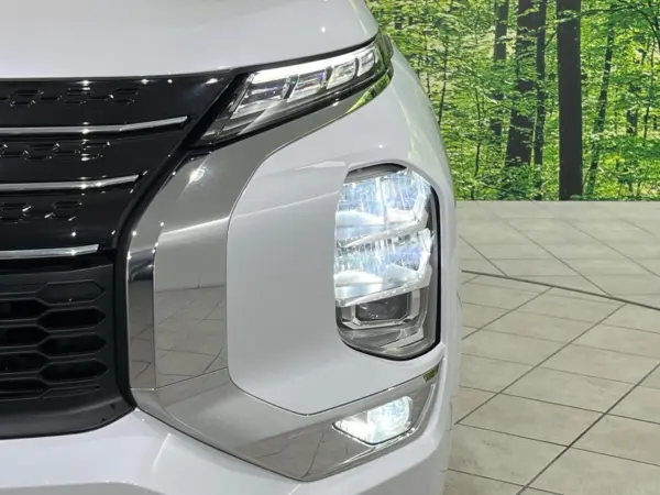 Mitsubishi Outlander PHEV 2.4 P 4WD — photo 8