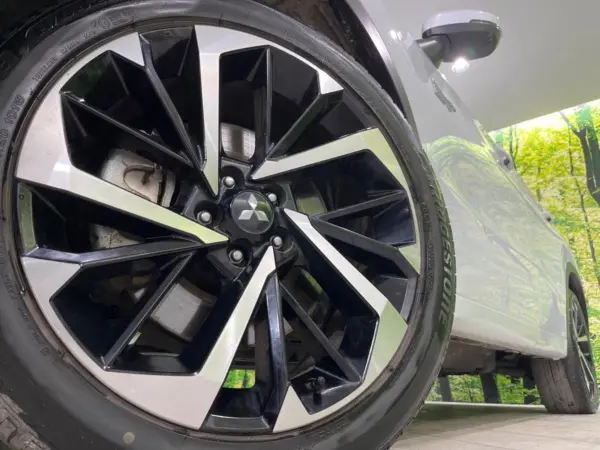 Mitsubishi Outlander PHEV 2.4 P 4WD — photo 9