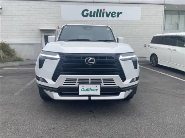 2025 Lexus Gx — photo 2