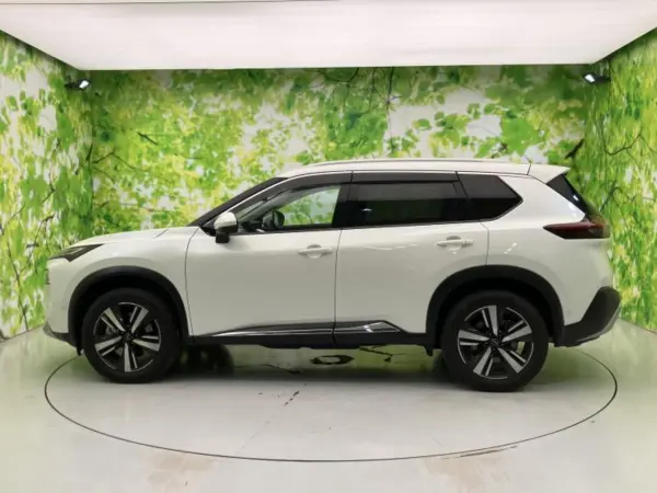 2024 Nissan Xtrail — photo 2