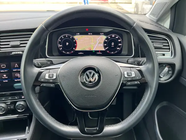 Volkswagen Golf TSI Highline Meister Certified Used Car 7.5 Final Grade Black Leather Genuine Navi Smart Key Back Camera ACC (Pure White) — photo 9