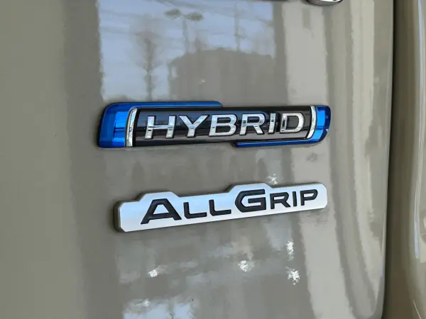 Suzuki Escudo 1.5 4WD — photo 8