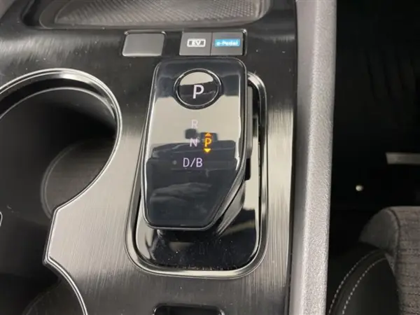 Nissan X-Trail 1.5 X e-4ORCE 4WD 12.3 Display ProPilot (White Pearl) — photo 7