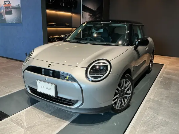 Mini Cooper SE 3-Door — thumbnail 1