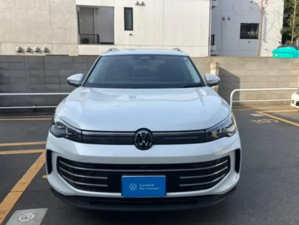 Volkswagen Tiguan TDI 4Motion Elegance Diesel Turbo 4WD (White) — thumbnail 1