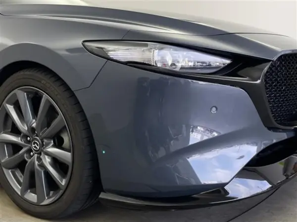 Mazda MAZDA3 Fastback 1.8 XD Burgundy Selection Diesel Turbo — photo 8