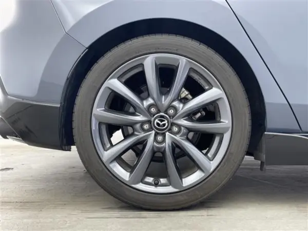 Mazda MAZDA3 Fastback 1.8 XD Burgundy Selection Diesel Turbo — photo 9