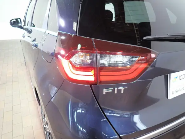Honda Fit 1.5 LUXE HondaSENSING Special with Navigation, Non-Smoking, Genuine 9-inch SD Navi, Full-Seg, DVD, Bluetooth, Rear Camera, ETC, LED, Adaptive Cruise Control, Electronically Controlled Parking Brake, Leather-Wrapped Steering Wheel, Steering & Seat Heater, LUXE Exclusive Exterior & 16AW (Midnight Blue Beam Metallic) — photo 7