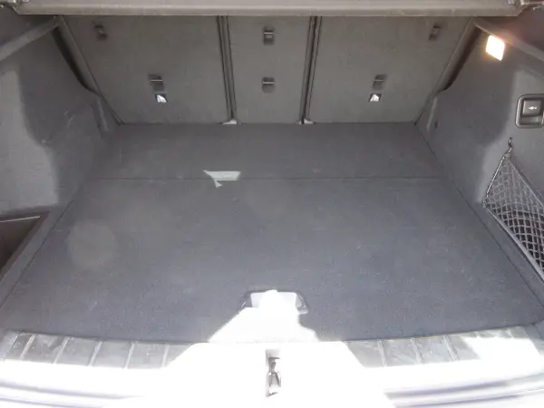 BMW X1 xDrive 18d xLine 4WD BMW Certified Used Car (Mineral White Metallic) — photo 8