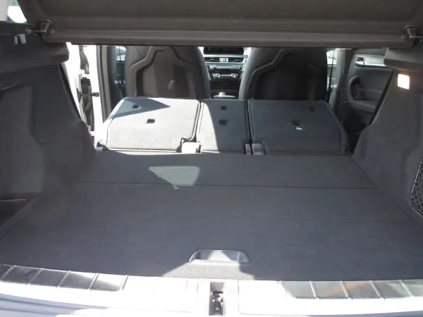 BMW X1 xDrive 18d xLine 4WD BMW Certified Used Car (Mineral White Metallic) — photo 9