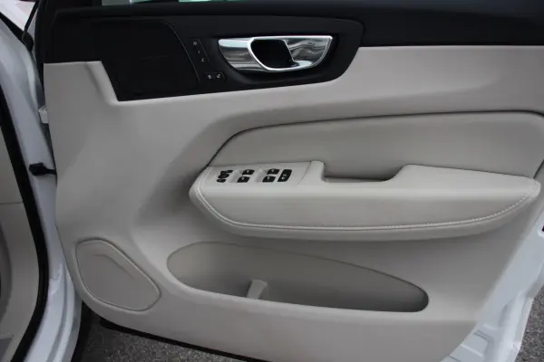 Volvo XC60 B5 AWD Inscription 4WD One Owner Google Equipped Leather Seats Harman Kardon Drive Recorder Seat Heater Ventilation Function Relaxation Function Surround View Camera Adaptive Cruise Control (Crystal White Pearl) — photo 8