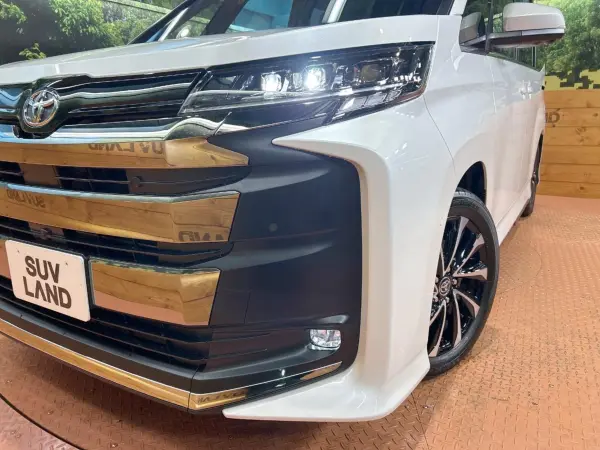 Toyota Noah 1.8 Hybrid S-Z Non-Smoking Car Comfort Convenience Package Universal Step 10-inch Navigation Toyota TeamMate Surround View Camera Radar Cruise Blind Spot Monitor Digital Inner Mirror Head-Up Display 100V Power Outlet Genuine 17-inch Alloy Wheels (Platinum White Pearl Mica) — photo 9