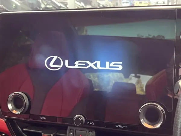 Lexus NX 350h F Sport — photo 7