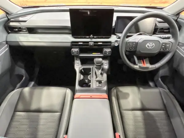 2026 Toyota  Rav4 — photo 2