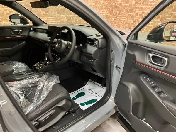 Honda Vezel 1.5 e:HEV RS — photo 9