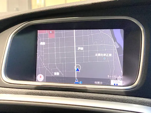 Volvo V40 D4 Momentum Diesel Turbo — photo 8