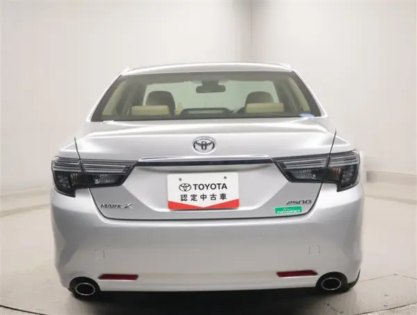 2019 Toyota Mark  X — photo 2