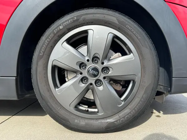 2021 Mini Cooper — photo 7 | Tuminion Kenya
