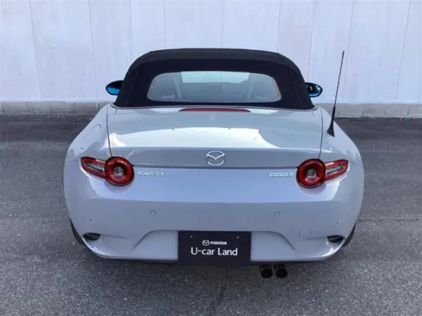 2024 Mazda Roadster — photo 2