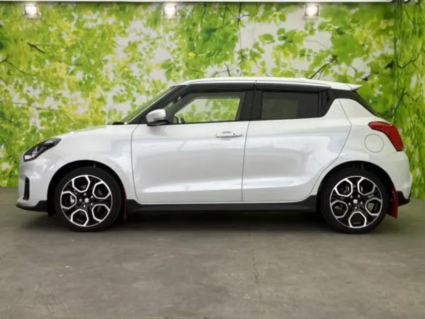2023 Suzuki Swift — photo 2 | Tuminion Kenya