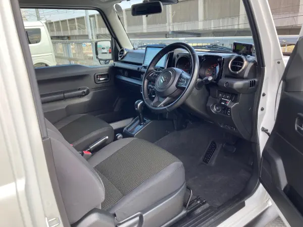 Suzuki Jimny Sierra 1.5 JC 4WD with Pre-Collision Braking System, Navigation, Rear Camera, Full-Seg TV, Front/Rear Dashcam, ETC, LED Headlights, Smart Key (Pure White Pearl) — photo 7