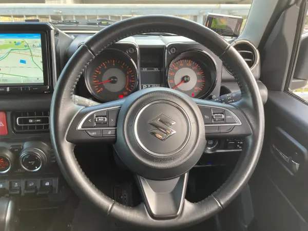 Suzuki Jimny Sierra 1.5 JC 4WD with Pre-Collision Braking System, Navigation, Rear Camera, Full-Seg TV, Front/Rear Dashcam, ETC, LED Headlights, Smart Key (Pure White Pearl) — photo 9