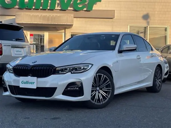 BMW 3 Series 330e M Sport Driving Assistant Professional / Navigation / Bluetooth / USB / Smartphone Integration / 360° Camera / ETC / Front & Rear Drive Recorder / Half Leather / Seat Heater / Push Start / Smart Key (Mineral White Metallic) — photo 9