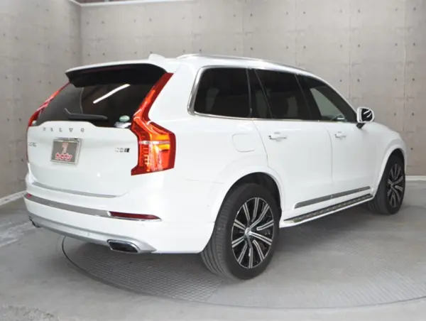 2020 Volvo Xc90 — photo 2