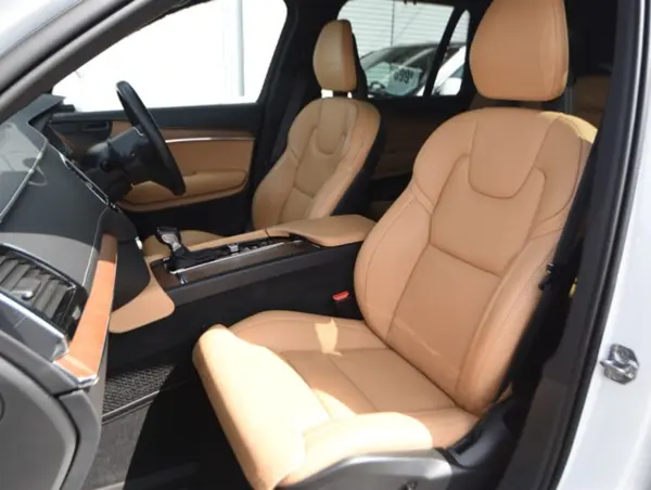 Volvo XC90 D5 AWD Inscription Diesel Turbo 4WD Brown Leather Seats Sunroof Power Tailgate Genuine Navigation All-Around Monitor Digital Terrestrial TV Bluetooth Audio Apple CarPlay Android Auto Seat Heaters Steering Heater (White) — photo 8