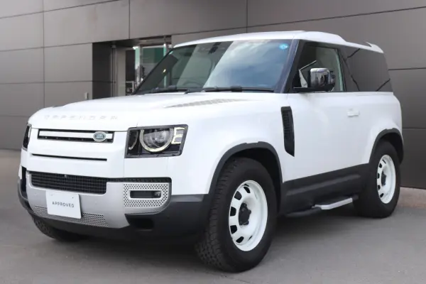2023 Landrover Defender — photo 3