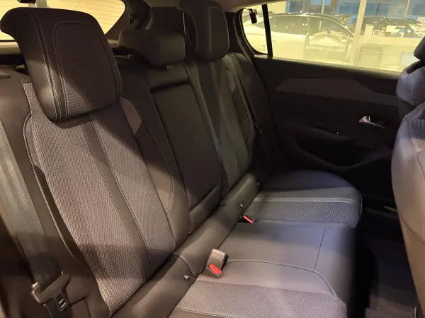 Peugeot 308 Allure — photo 8