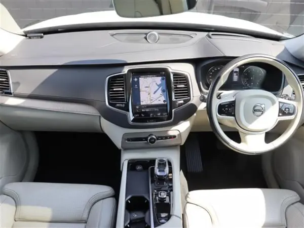 2021 Volvo Xc90 — photo 2