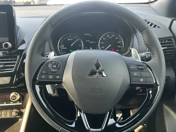 2025 Mitsubishi Eclipse Cross — photo 3