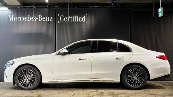 Mercedes-Benz E-Class E300 Exclusive (ISG) MP202601 Opalescent White Demo Car Non-Smoking Digital Interior Package Leather Exclusive Package Rear Axle Steering Head-Up Display Panorama Burmester (Opalescent White) — photo 9