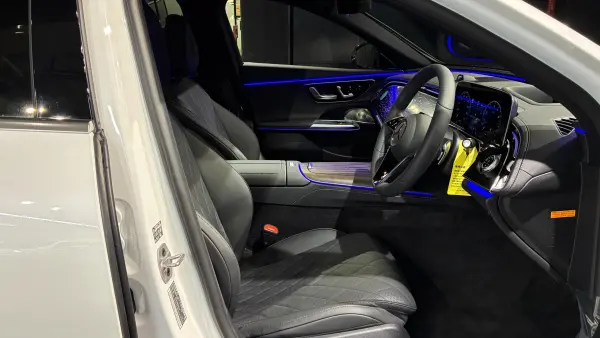 2025 Mercedes E Class — photo 3