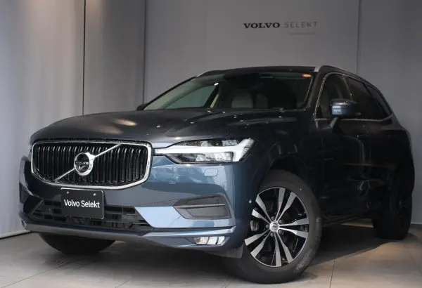 Volvo XC60 B5 AWD Momentum 4WD (Denim Blue Metallic)