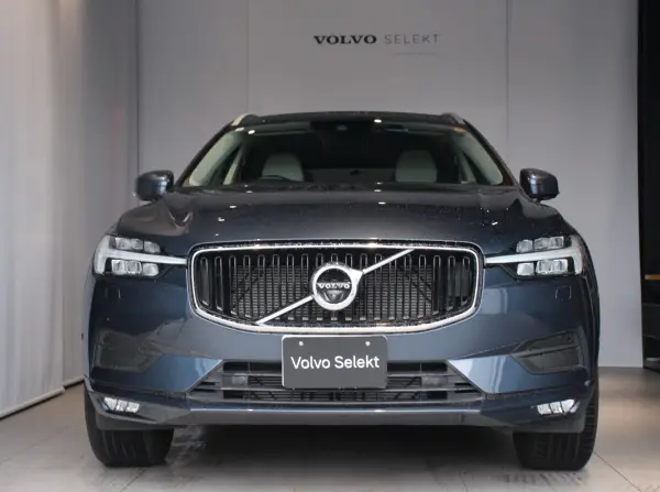 Volvo XC60 B5 AWD Momentum 4WD (Denim Blue Metallic) — photo 8