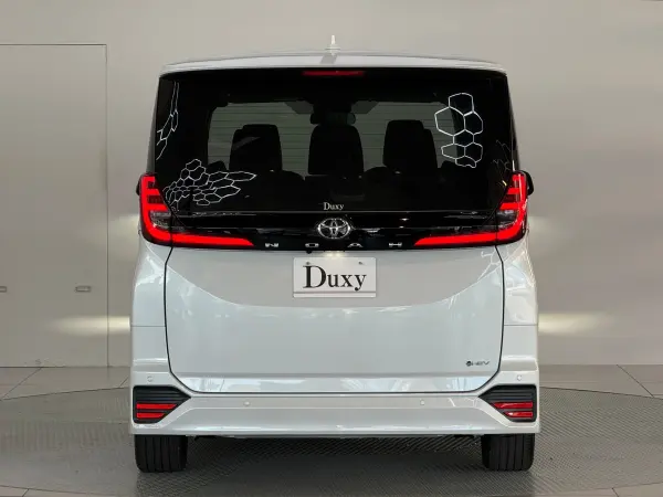 2026 Toyota Noah — photo 3