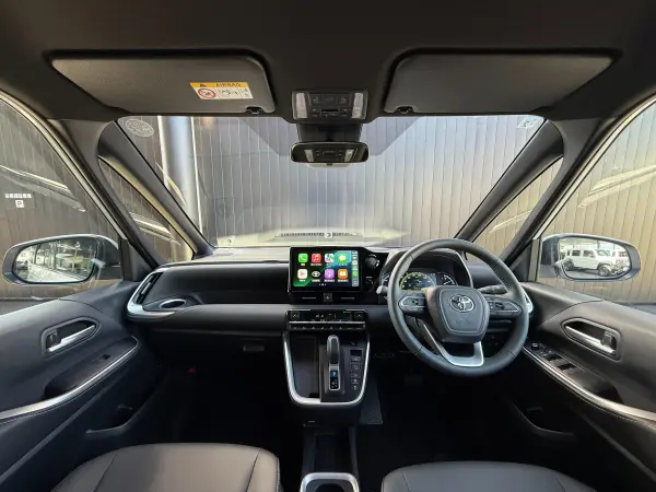 Toyota Noah 1.8 Hybrid S-Z 2026 Model Teammate Advanced Park Comfort Convenience Package Hi Panoramic View Monitor Universal Step 10.5-inch Navi Apple CarPlay HDMI Input USB Type-C Charging Triple LED Headlights (Platinum White Pearl Mica) — photo 7