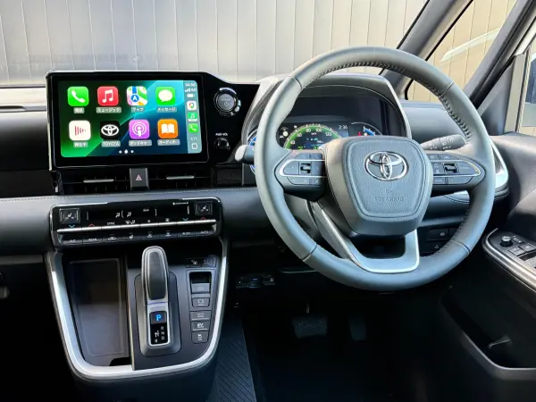Toyota Noah 1.8 Hybrid S-Z 2026 Model Teammate Advanced Park Comfort Convenience Package Hi Panoramic View Monitor Universal Step 10.5-inch Navi Apple CarPlay HDMI Input USB Type-C Charging Triple LED Headlights (Platinum White Pearl Mica) — photo 8