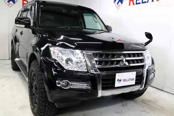 Mitsubishi Pajero 3.2 Long Final Edition Diesel Turbo 4WD Limited 700 Units Aftermarket 17AWBF Tires Sunroof Black Leather Seats Seat Heater Rear Diff Lock Cold Weather Spec Floating Navi TV Camera 7-Seater Cruise Control ETC Logbook Nationwide Support 1-Year Warranty (Black) — thumbnail 1