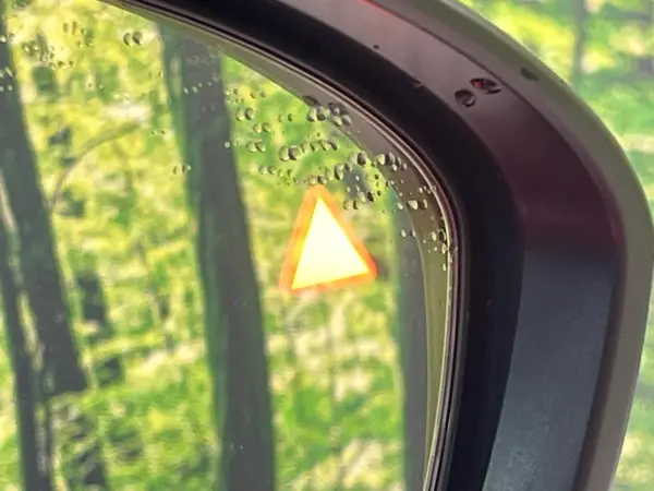 Nissan Note 1.2 S with Factory 9-inch Navigation, 360 Camera, Collision Mitigation System, Blind Spot Monitor, Clearance Sonar, Auto High Beam, LED Headlights, Full-Seg TV, ETC (Garnet Red (CP)) — photo 8