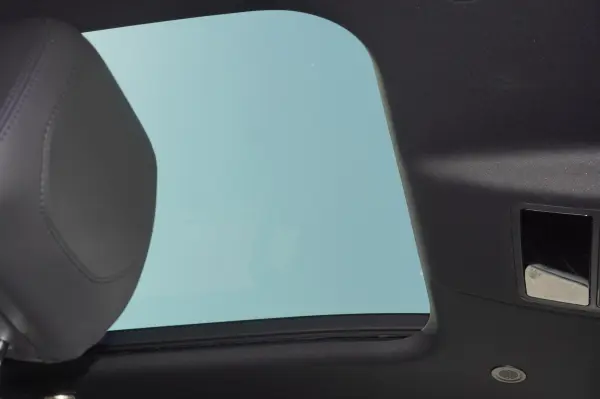 2024 Landrover Defender — photo 3