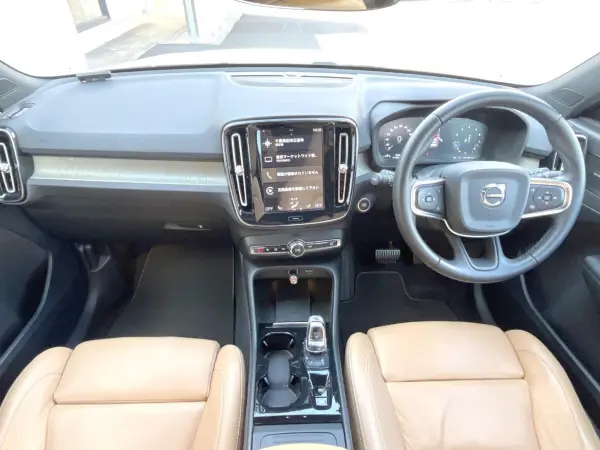 2019 Volvo Xc40 — photo 2