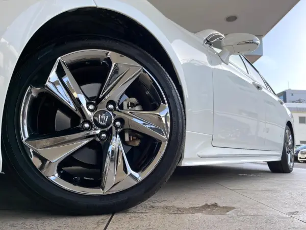 Toyota Crown 2.0 RS Advance Safety Package Plus Safety Sense Moonroof Digital Inner Mirror Leather Seat Package Genuine Navigation Genuine 18-inch Aluminum Alloy Wheels Seat Memory Seat Ventilation Super Live Sound (White Pearl Crystal Shine) — photo 8