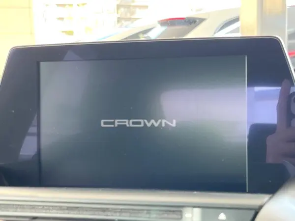 2020 Toyota Crown — photo 3