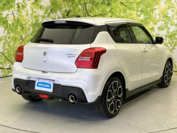 2023 Suzuki Swift — photo 3