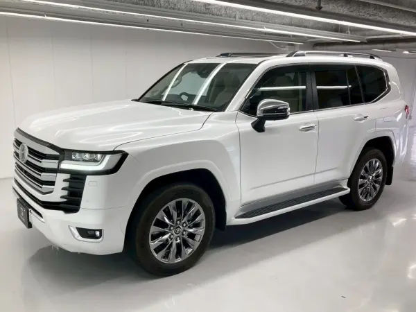 Toyota Land Cruiser 300 3.5 ZX 4WD