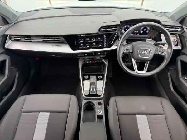 Audi A3 Sportback 30 TFSI Advanced — photo 9