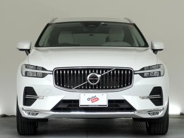 2023 Volvo Xc60 — photo 2